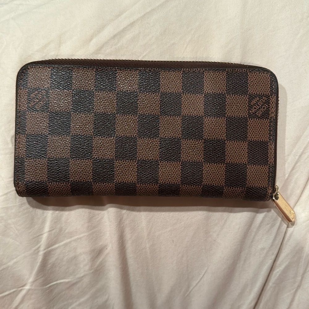 FAKE WALLET